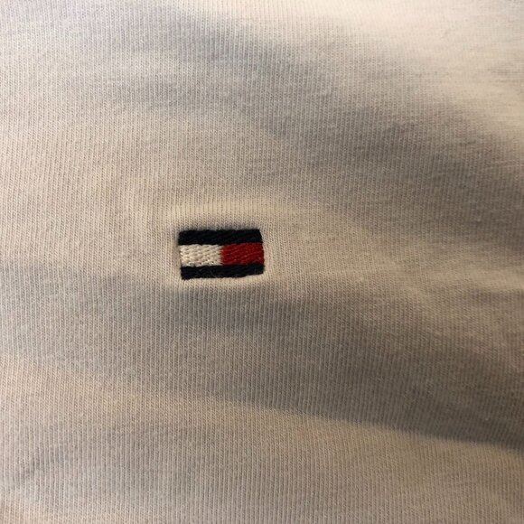 Tommy Hilfiger Womens T-Shirt Medium V-Neck Casual White Tee Classic Short Sleev - Picture 6 of 8